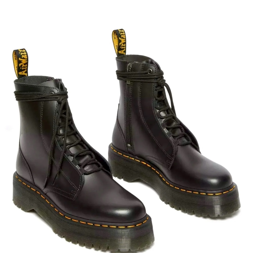 Urban Outfitters Dr Martens Jarrick Platform Boot Smooth Leather Black - Picture 3 of 9